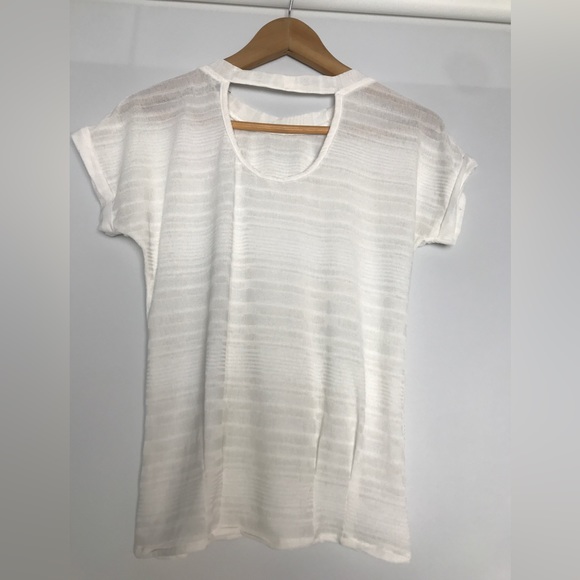 White Semi sheer top - Picture 5 of 8